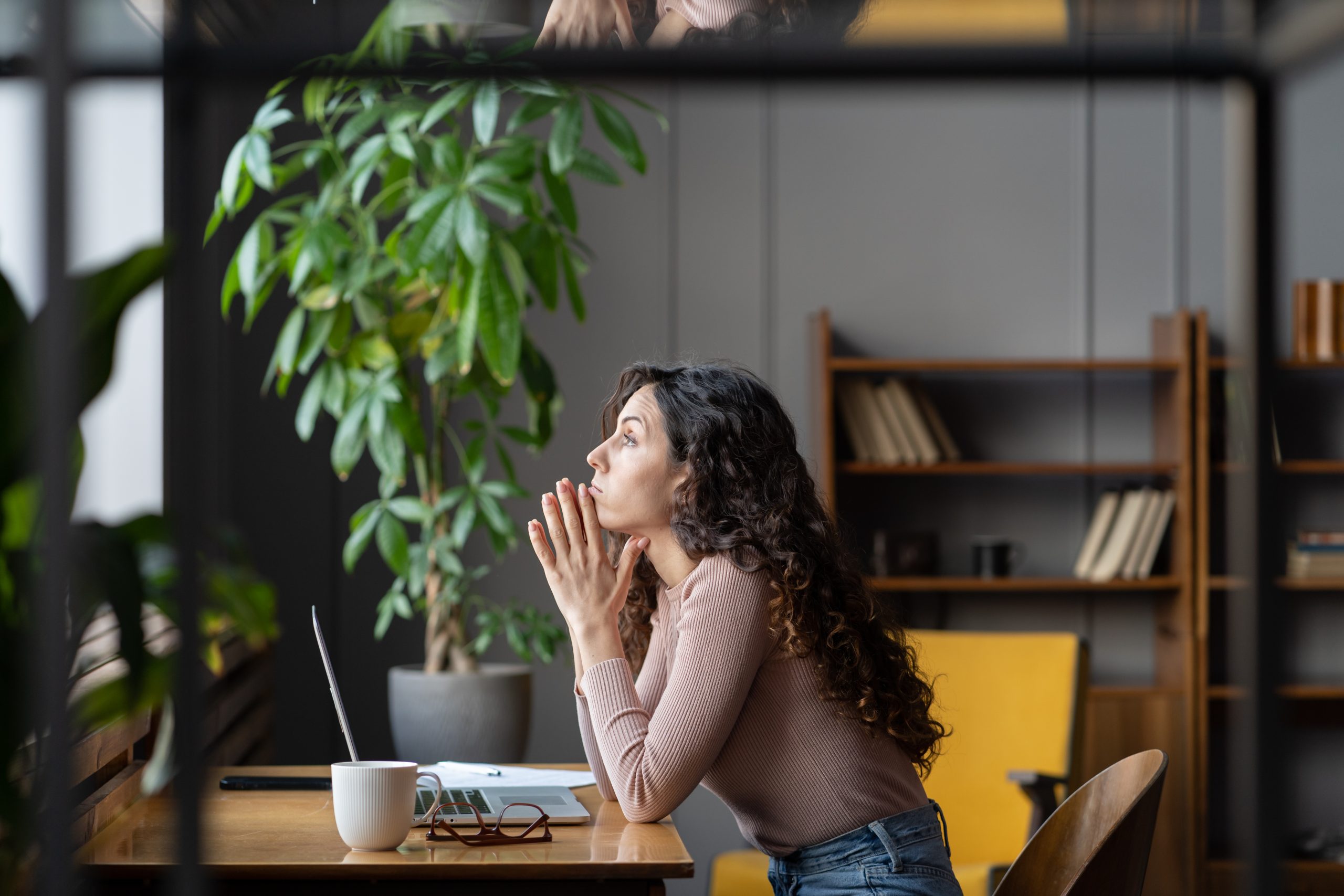 When Presence is Missing: What Happens in a Coaching Session?